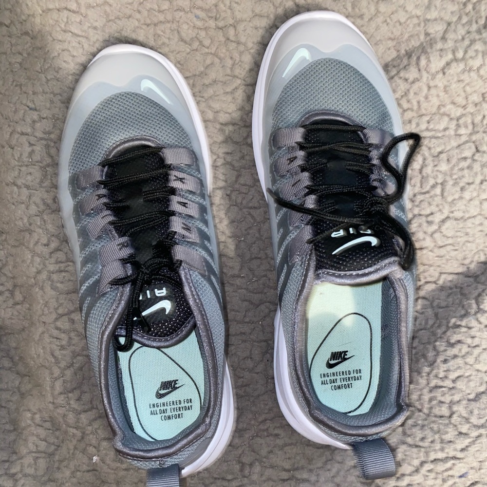 Nike air max shoes